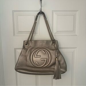 Gucci Camelia Pebbled Leather Soho Shoulder Hand Bag Tassel